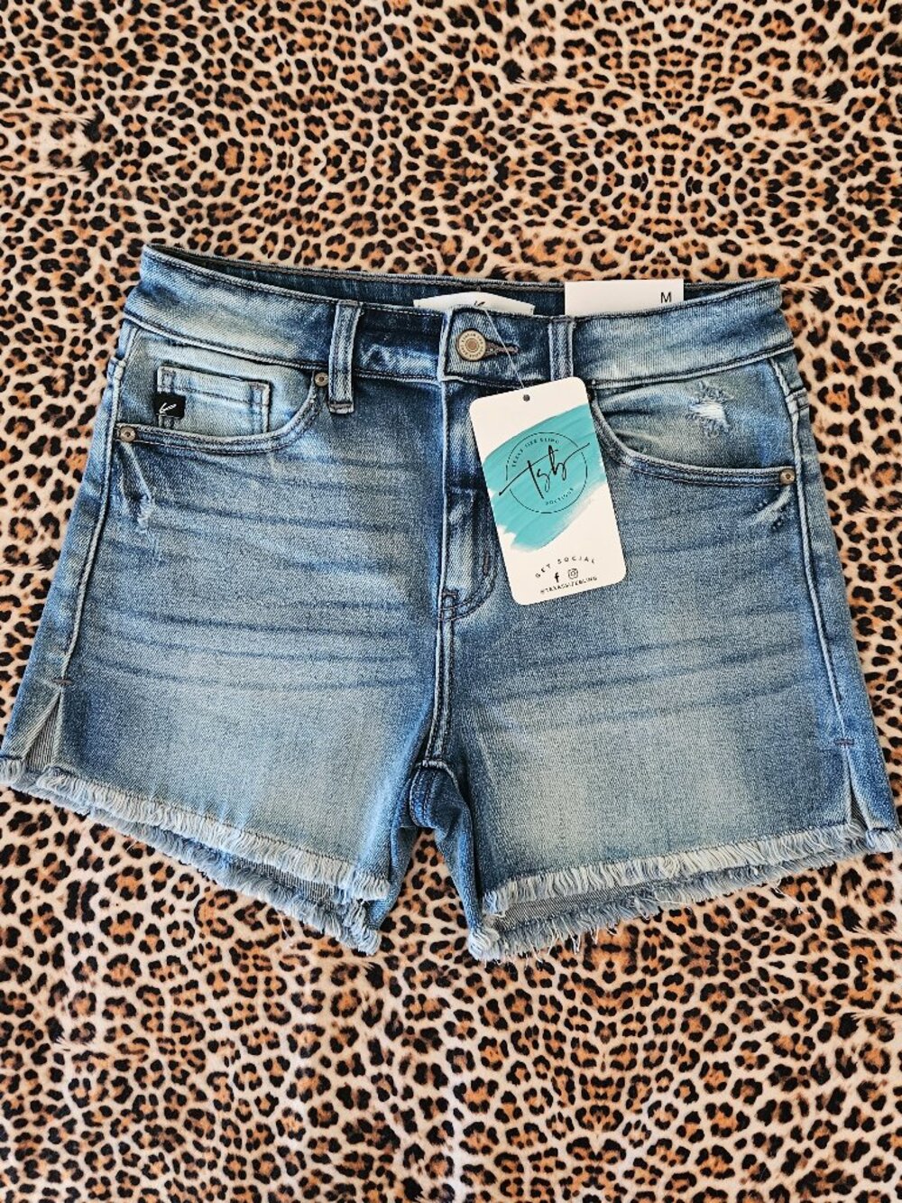 KanCan Kaysie High‑Rise Denim Shorts Frayed Hem, Distressed Size Medium
